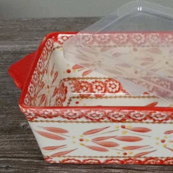 Temp-tations Ovenware Old World 1Qt with Lid Retired Temptations Bakeware Bowl - Picture 5 of 6